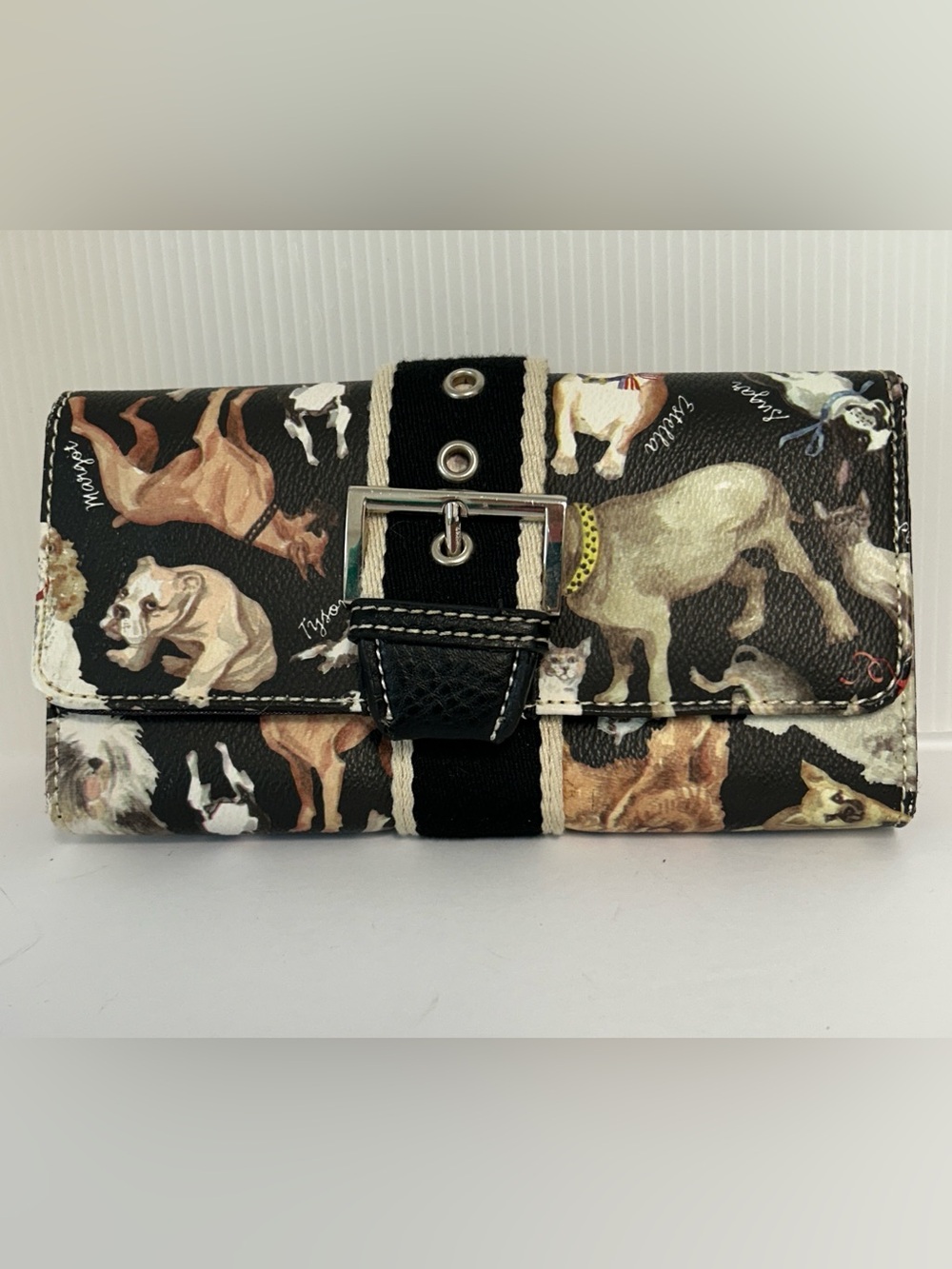 Sydney Love Fun Unique Dog & Cat Graphics Snap Closure Polka Dot Trifold Wallet